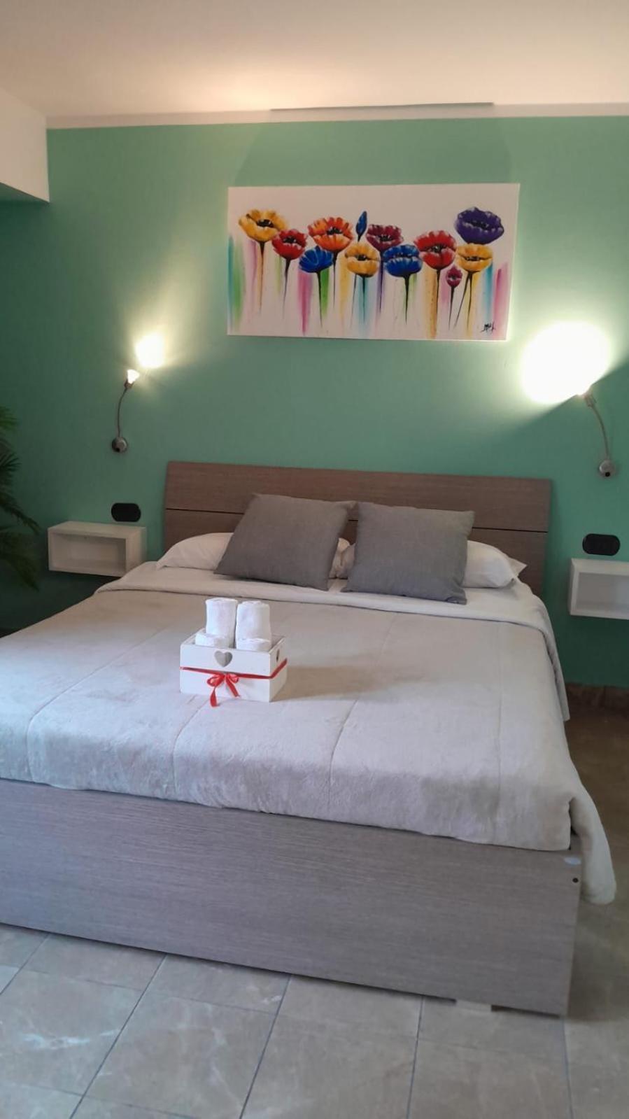 Rainbow Sweet Rooms Валмонтоне Екстериор снимка