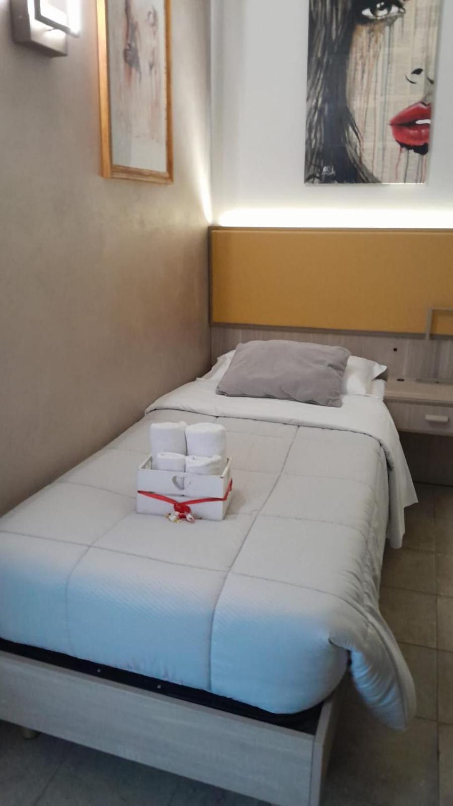 Rainbow Sweet Rooms Валмонтоне Екстериор снимка