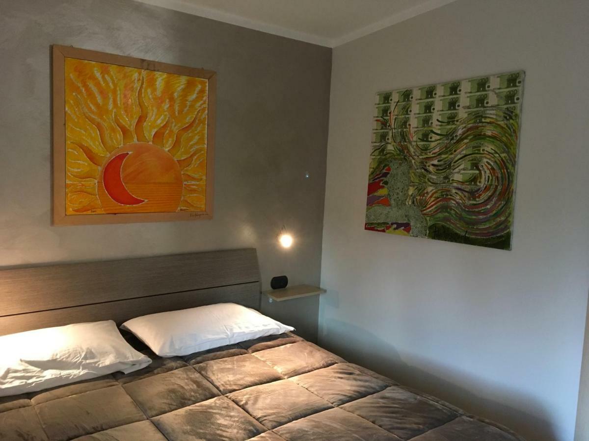 Rainbow Sweet Rooms Валмонтоне Екстериор снимка